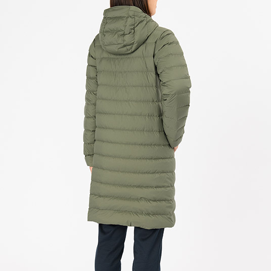 モデル身長170cm／Mサイズ着用
